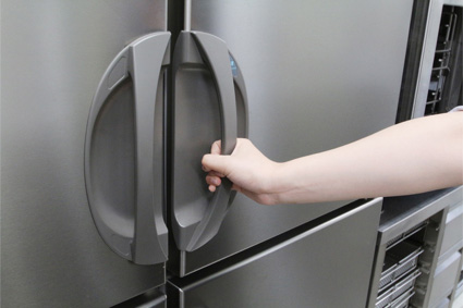 夏本番の前に!業務用冷蔵庫の衛生点検のススメ